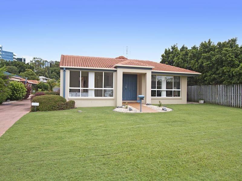 5 Rosewater Cres, Tugun QLD 4224