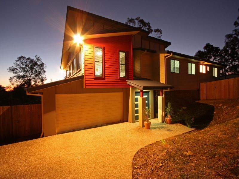 16 Yarraman Chase, Waterford QLD 4133