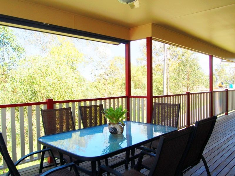 16 Yarraman Chase, Waterford QLD 4133