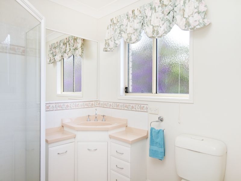 20 Tyrone Terrace, Banora Point NSW 2486