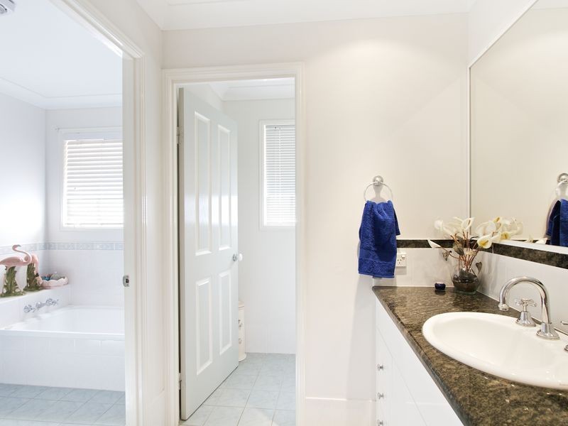 20 Tyrone Terrace, Banora Point NSW 2486