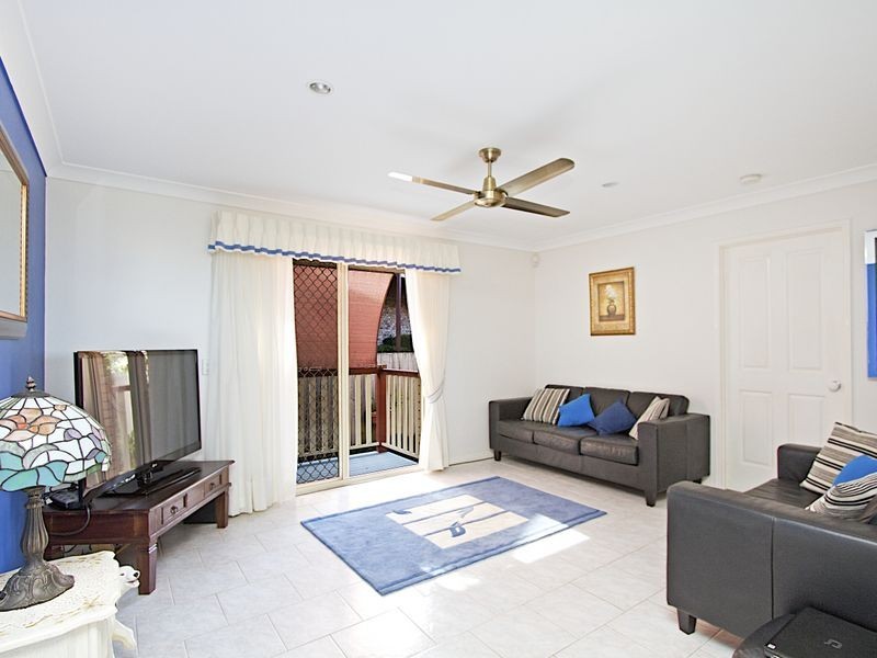 20 Tyrone Terrace, Banora Point NSW 2486