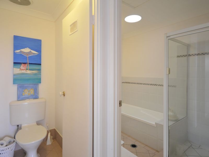 19 Sellin Place, Currumbin Waters QLD 4223