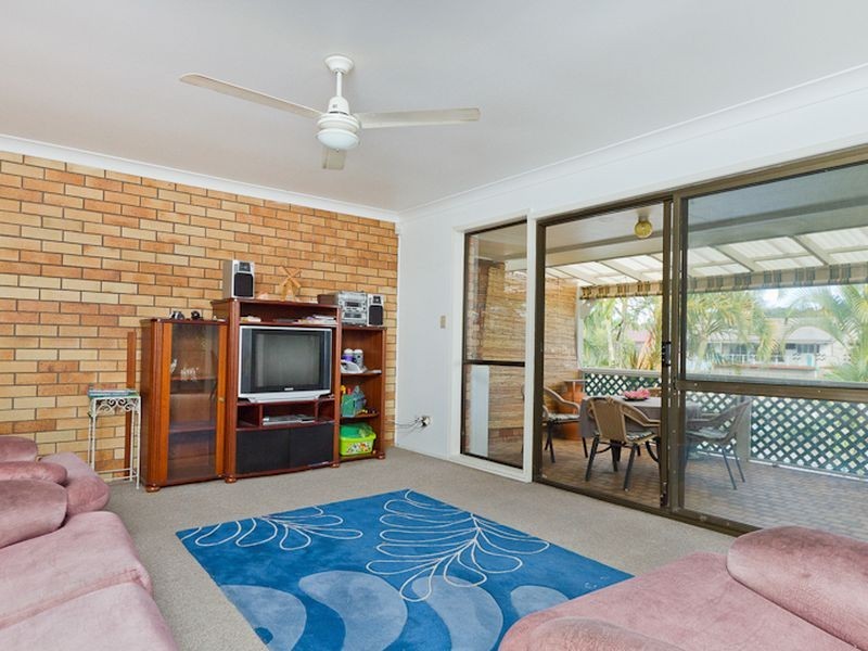 2/11 Limosa Road, Tweed Heads West NSW 2485