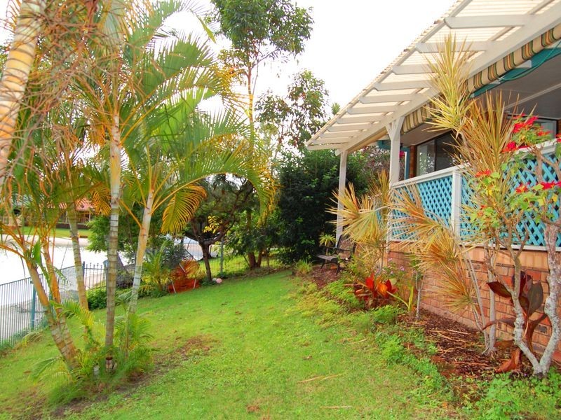 2/11 Limosa Road, Tweed Heads West NSW 2485