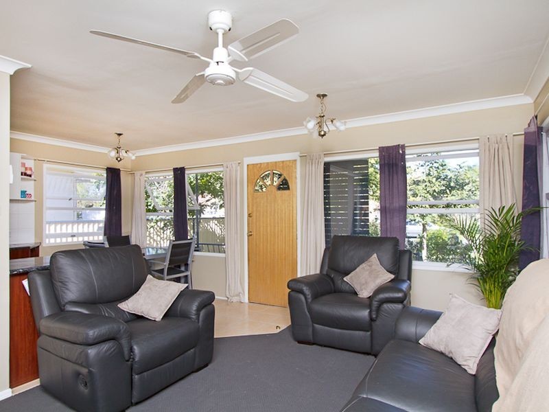 13 Honeysuckle Street, Tweed Heads West NSW 2485