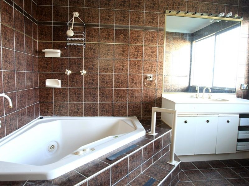 37 Seaview Street, Tweed Heads South NSW 2486