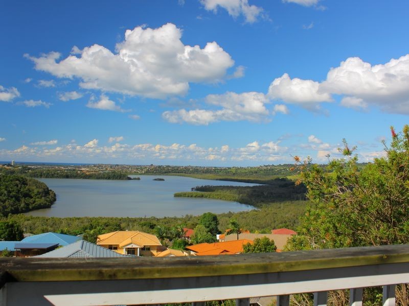 19 Sierra Vista Blvd, Bilambil Heights NSW 2486
