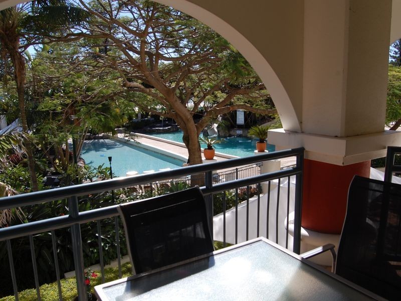 235-237/99 Griffith Street ‘Calypso’, Coolangatta QLD 4225