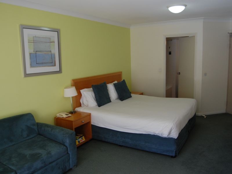 235-237/99 Griffith Street ‘Calypso’, Coolangatta QLD 4225