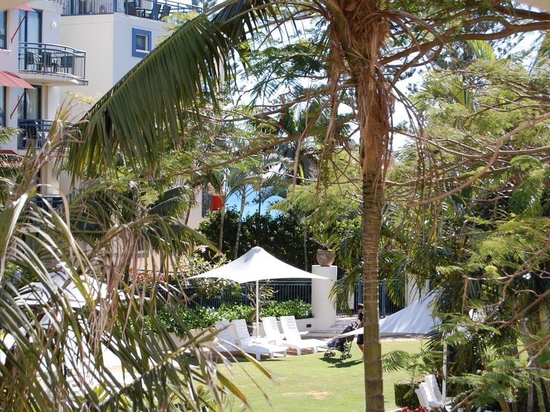 235-237/99 Griffith Street ‘Calypso’, Coolangatta QLD 4225