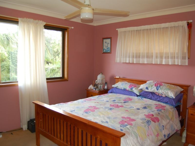 66 Oyster Point Road, Banora Point NSW 2486