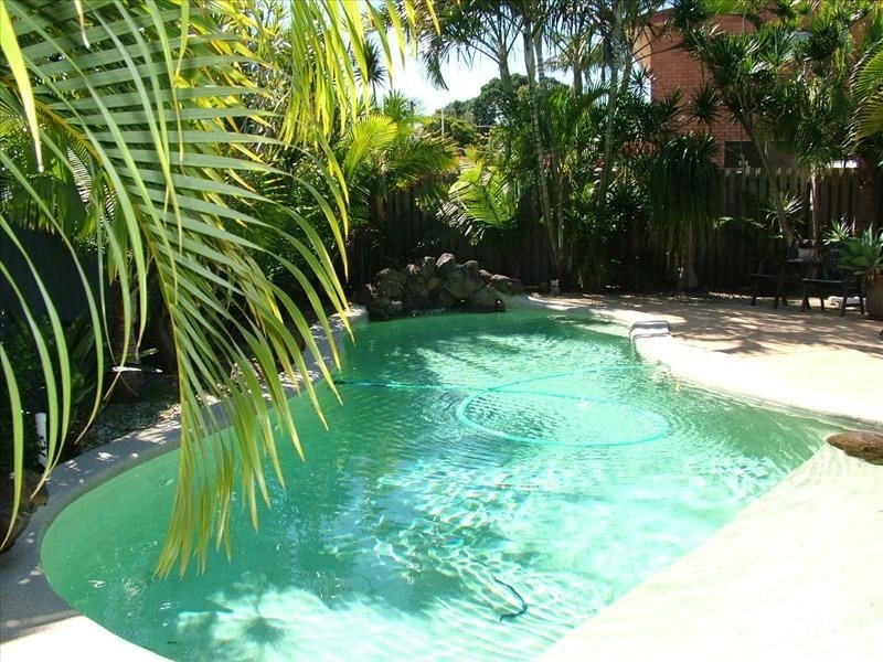 17 Binya Avenue, Kirra QLD 4225