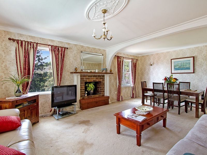 28 Ballow Street, Coolangatta QLD 4225