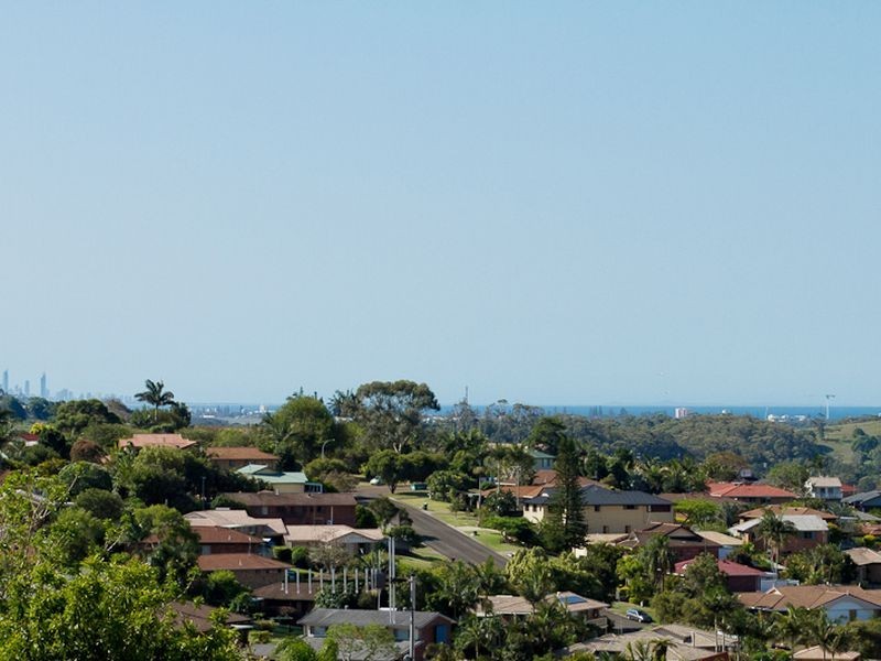 13 Inverness Court, Banora Point NSW 2486