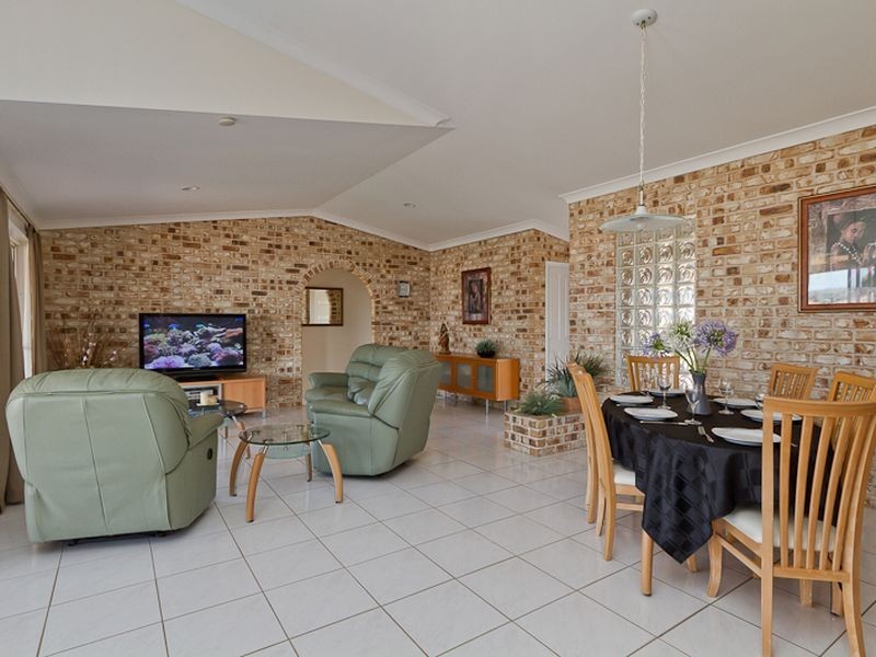 13 Inverness Court, Banora Point NSW 2486