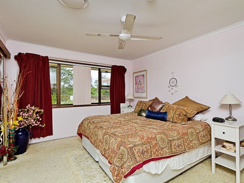 25 Shearwater Parade, Tweed Heads NSW 2485