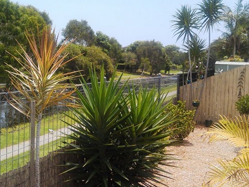 1/27 Avondale Drive, Banora Point NSW 2486