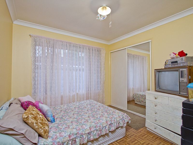 33 Glen Ayr Drive, Banora Point NSW 2486