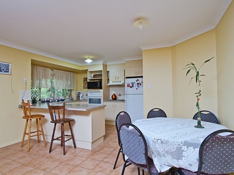 33 Glen Ayr Drive, Banora Point NSW 2486