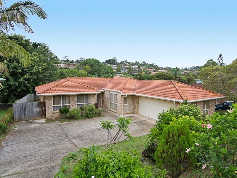 33 Glen Ayr Drive, Banora Point NSW 2486