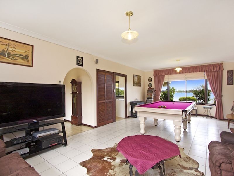 14 Seafarer Place, Banora Point NSW 2486