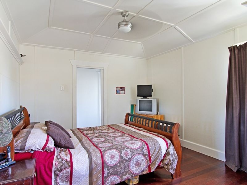 166 Kennedy Drive, Tweed Heads West NSW 2485