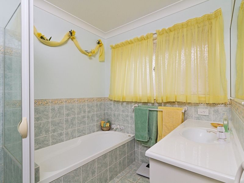 42 Karingal Avenue, Bilambil Heights NSW 2486