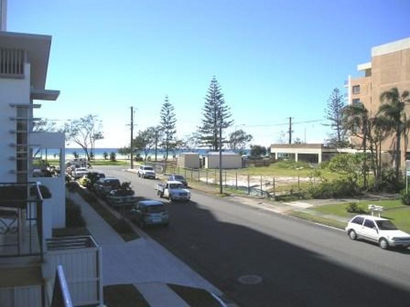 4/5 Haig Street, Kirra QLD 4225