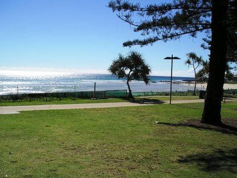 7/156 Marine Parade, Rainbow Bay QLD 4225