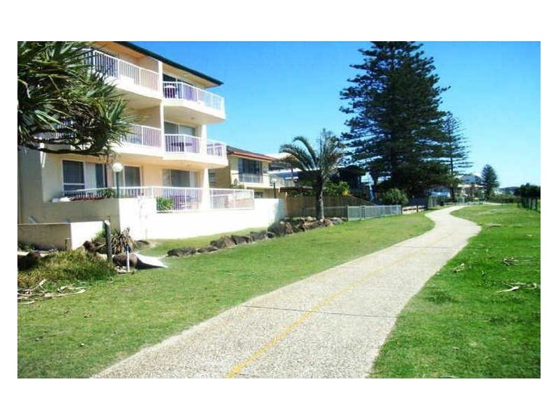 7/241 Golden Four Drive, Bilinga QLD 4225