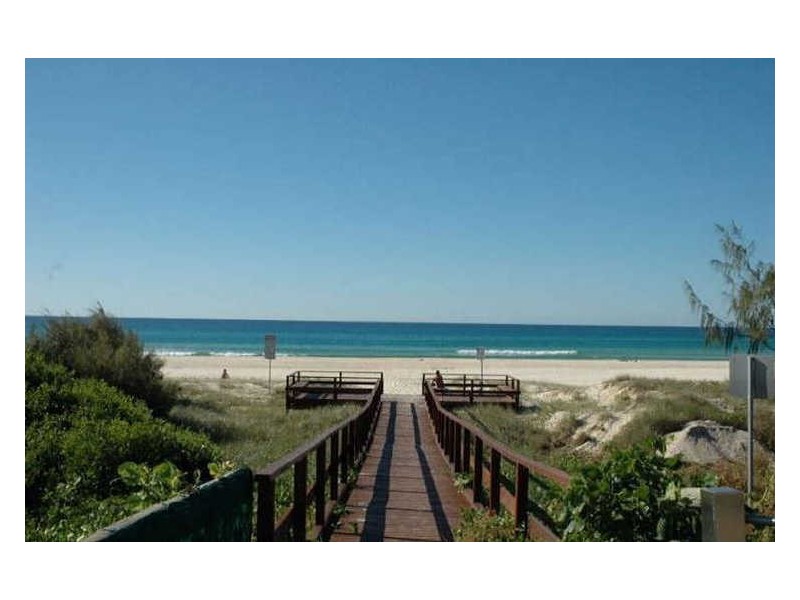 2/74 Pacific Parade, Bilinga QLD 4225