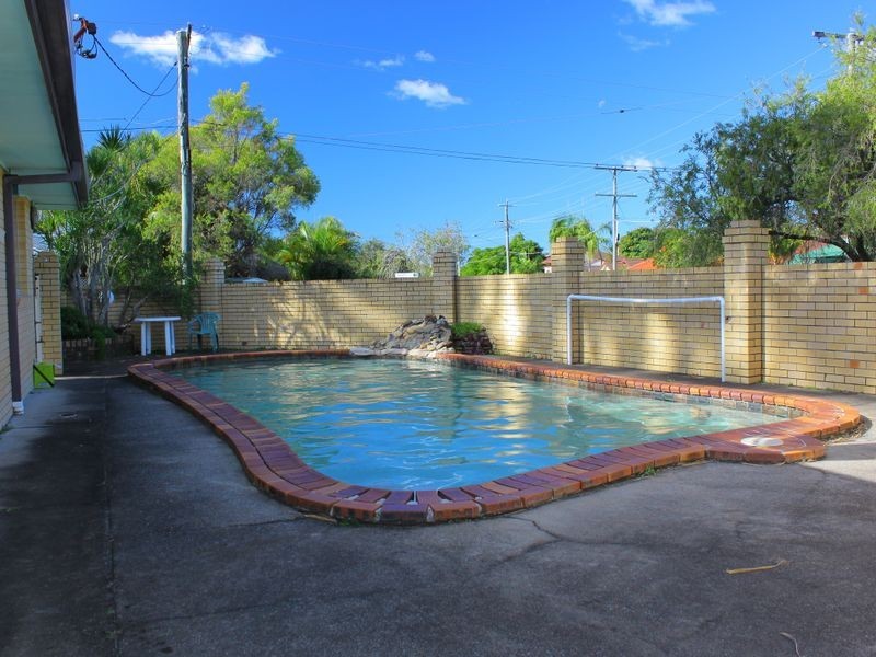 2 Cabarita Court, Tugun QLD 4224