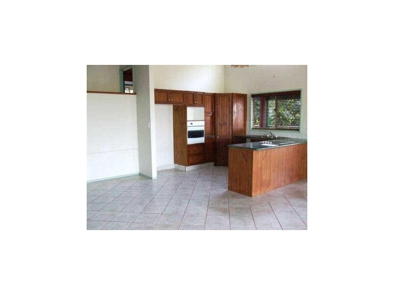 5 Fairway Drive, Banora Point NSW 2486