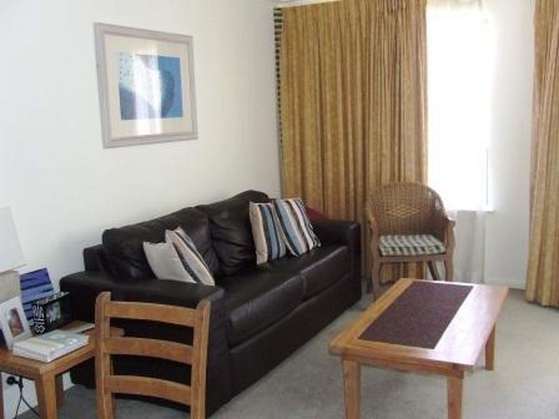 318/87-105 Griffith Street, Coolangatta QLD 4225