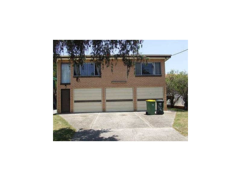 2/68 Stapylton Street, Coolangatta QLD 4225