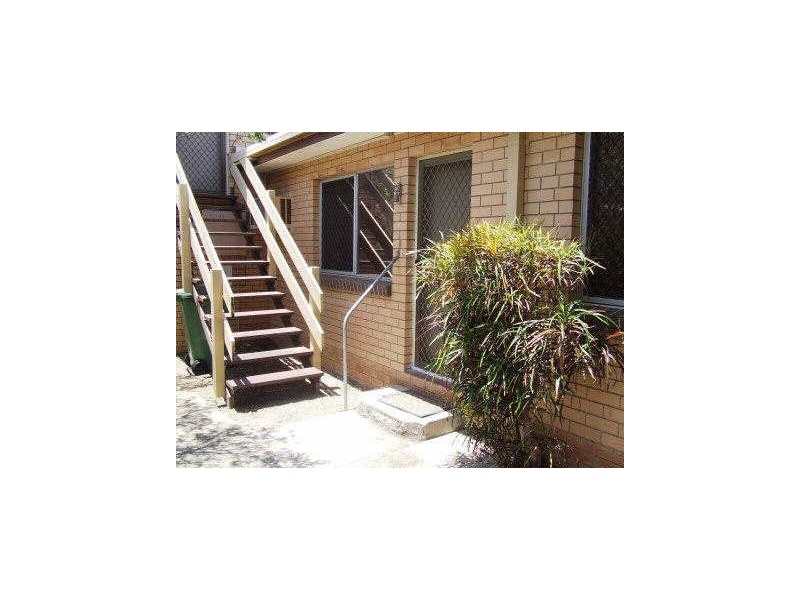 2/68 Stapylton Street, Coolangatta QLD 4225