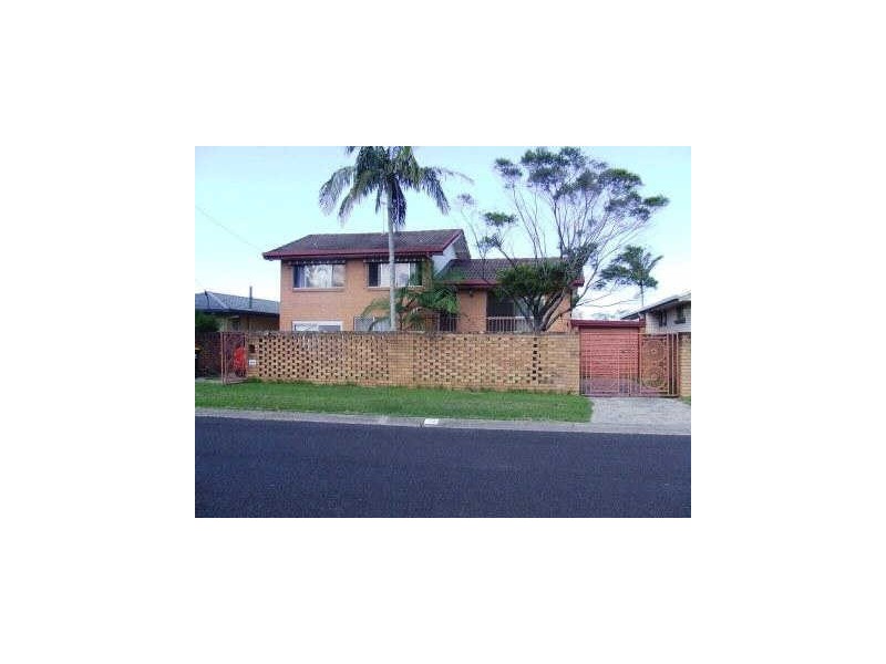 73 Sunset Boulevarde, Tweed Heads West NSW 2485