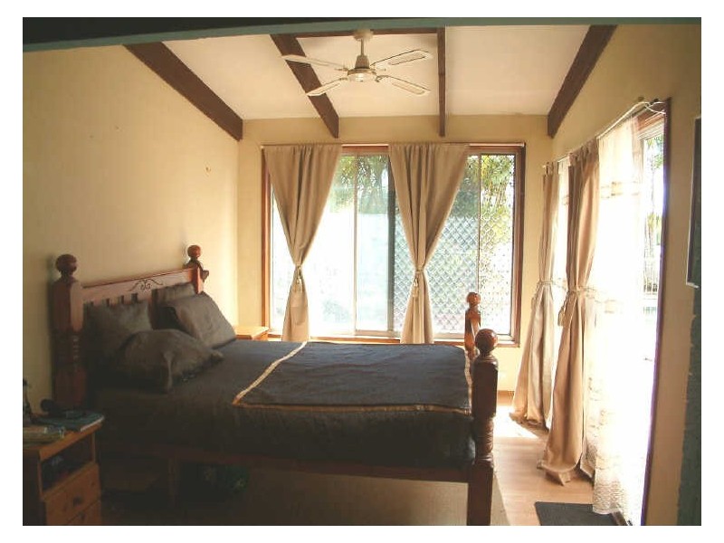 73 Sunset Boulevarde, Tweed Heads West NSW 2485