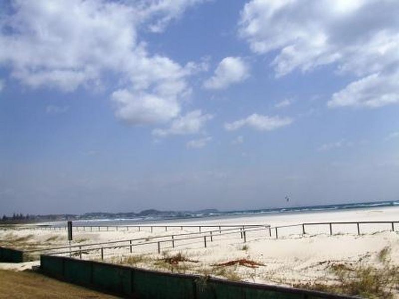 3/5 Haig Street, Kirra QLD 4225