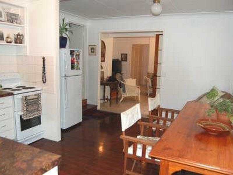 2/56 Stapylton Street, Coolangatta QLD 4225