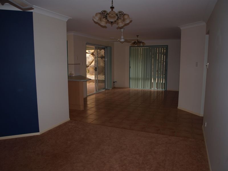 10 Stonehaven Way, Banora Point NSW 2486