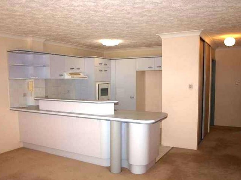 16/9 Ocean St, Coolangatta QLD 4225