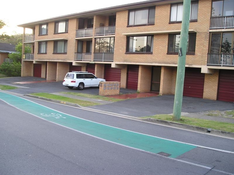 2/11 Tomewin Road, Currumbin QLD 4223