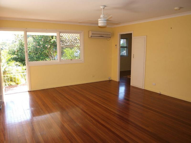 44 Bolton Street, Coolangatta QLD 4225