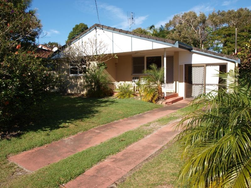 44 Bolton Street, Coolangatta QLD 4225