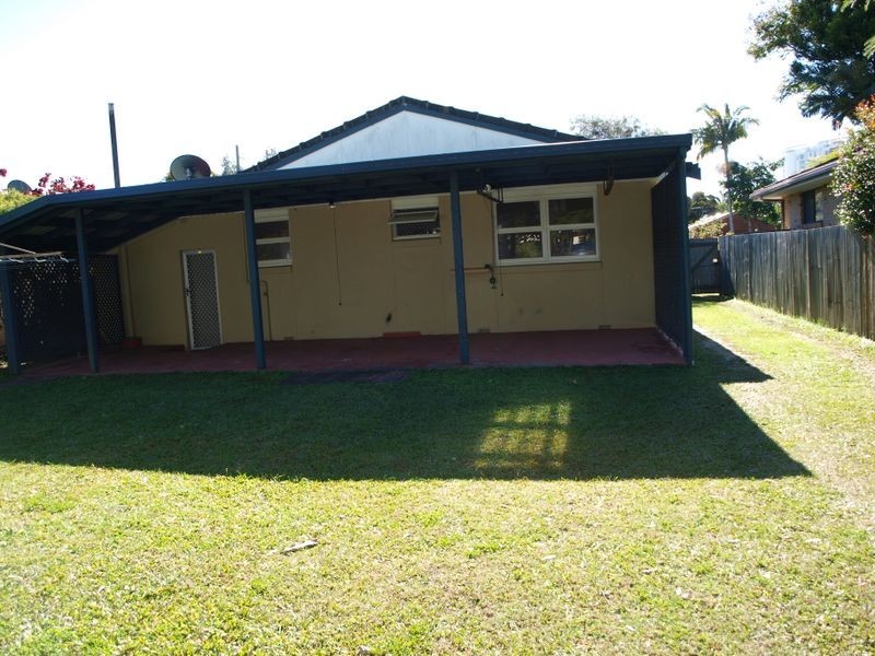 44 Bolton Street, Coolangatta QLD 4225