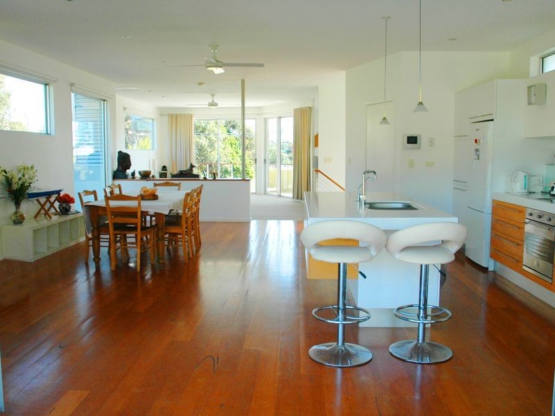 18 Miles Street, Kirra QLD 4225