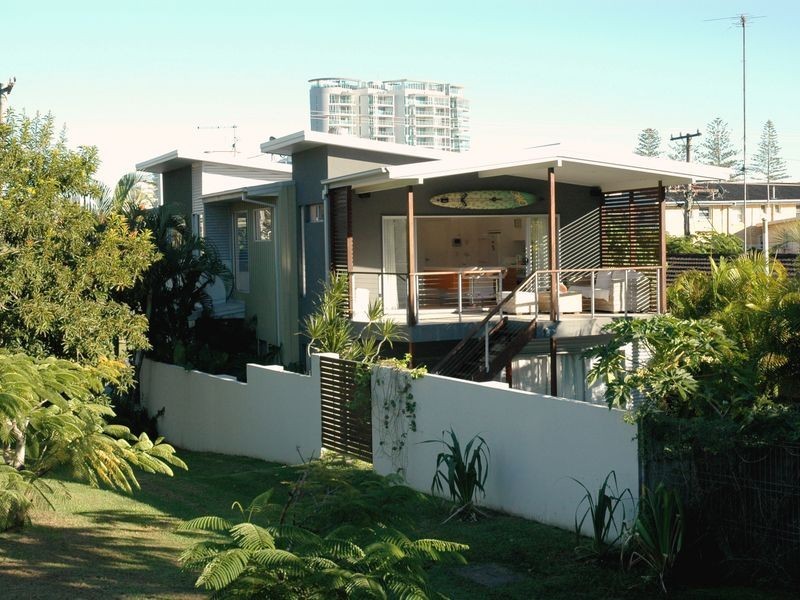 18 Miles Street, Kirra QLD 4225