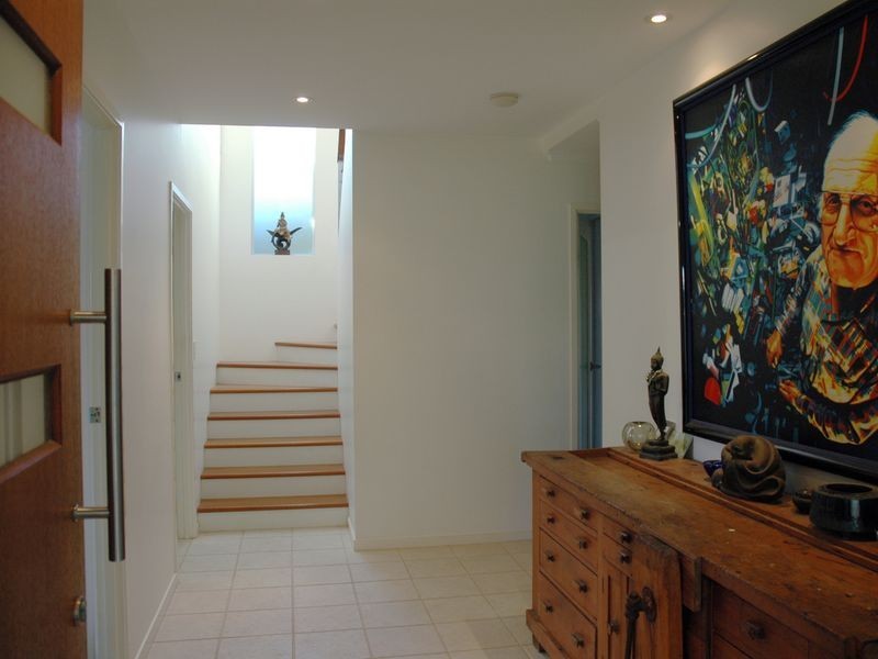 18 Miles Street, Kirra QLD 4225